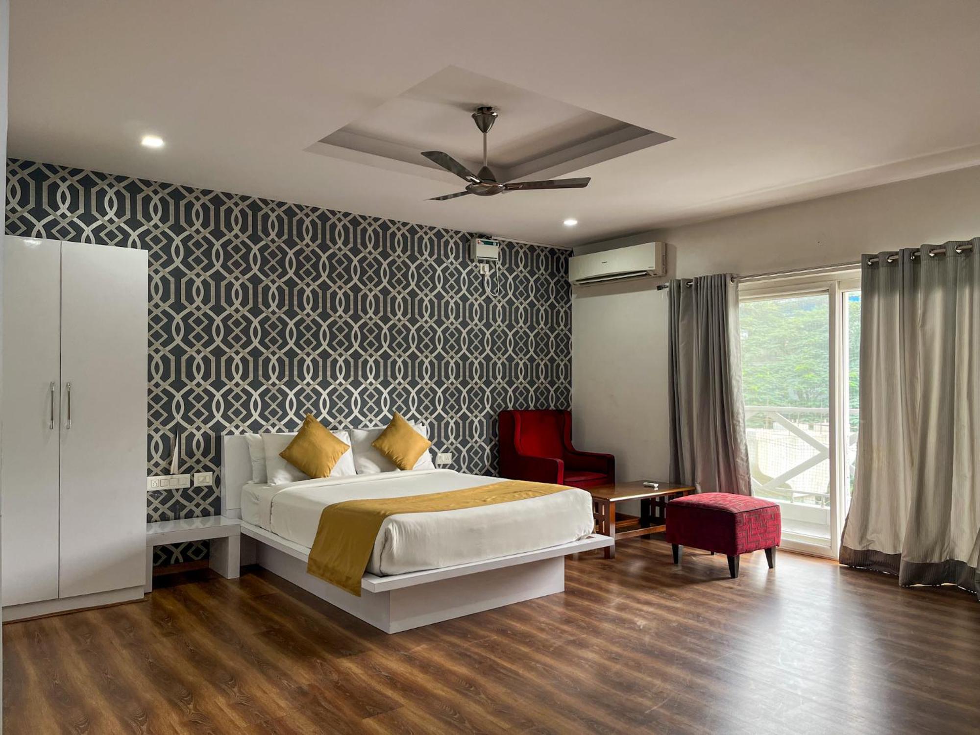 Mystic Hotel Koramangala Bangalore Exterior photo